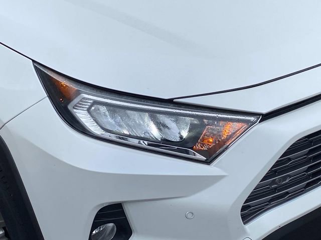 Used 2019 Toyota RAV4 Limited w/ Advanced Technology Package image 5