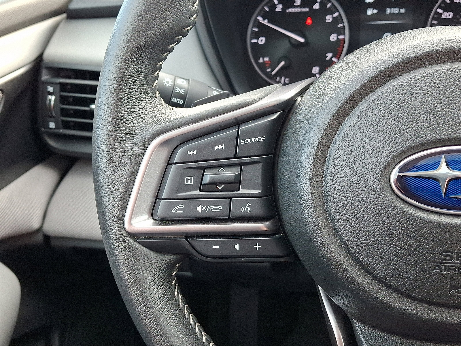 Certified 2025 Subaru Legacy Premium image 23