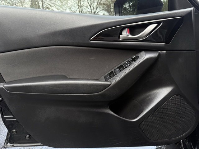 Used 2016 MAZDA MAZDA3 i Sport w/ Preferred Equipment Package image 21