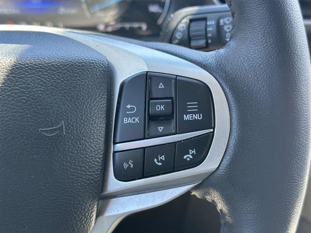 Used 2023 Ford Explorer XLT w/ Equipment Group 202A AWD/4WD image 16