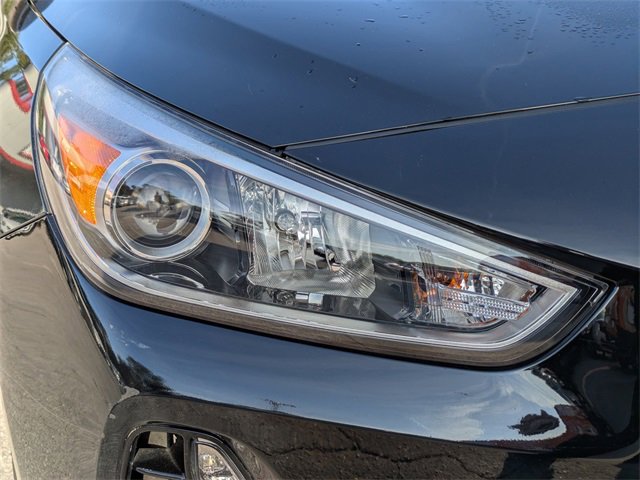 Used 2018 Hyundai Elantra GT image 10