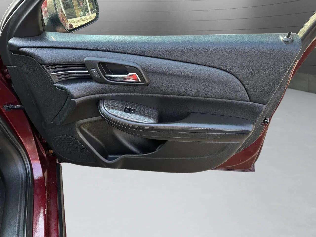 Used 2016 Chevrolet Malibu LT w/ Power Convenience Package image 19