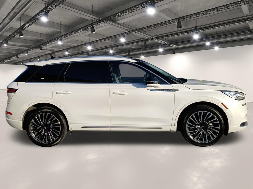 Used 2020 Lincoln Corsair Reserve w/ Equipment Group 201A AWD/4WD image 17