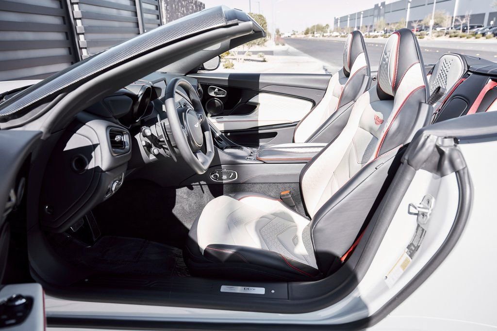 Used 2023 Aston Martin DBS Superleggera Volante RWD image 31