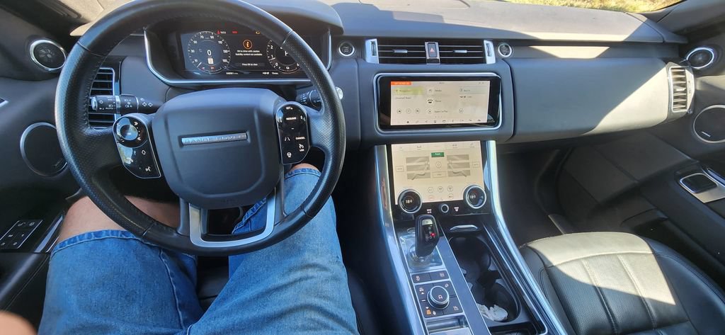 Used 2020 Land Rover Range Rover Sport HSE AWD/4WD image 4
