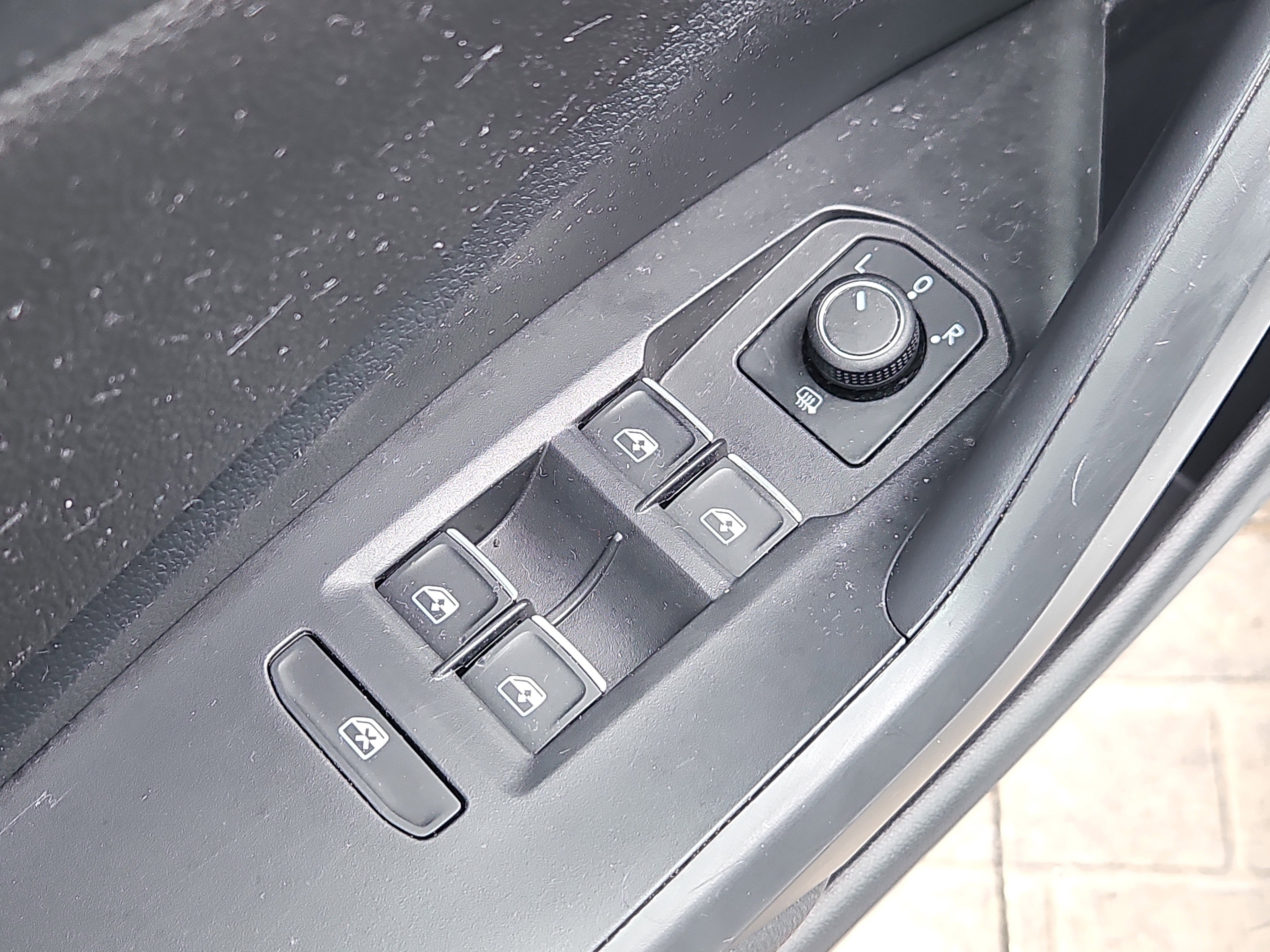 Certified 2022 Volkswagen Jetta S FWD image 16