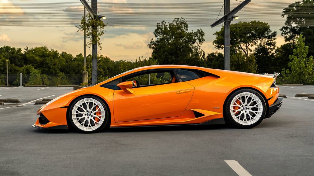 Used 2015 Lamborghini Huracan LP 610-4 image 7