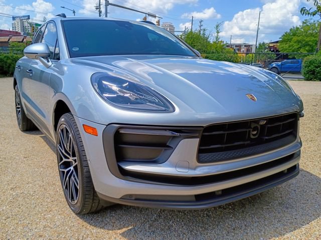 Used 2022 Porsche Macan AWD/4WD image 21