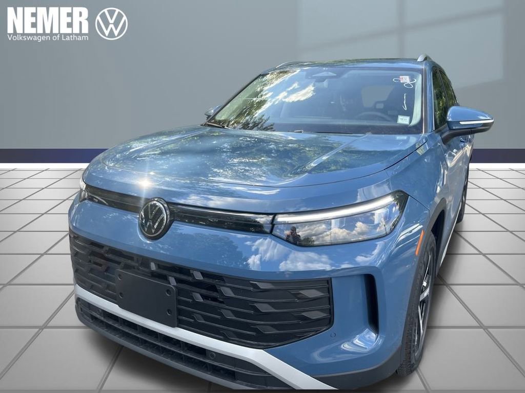 New 2025 Volkswagen Tiguan SE
