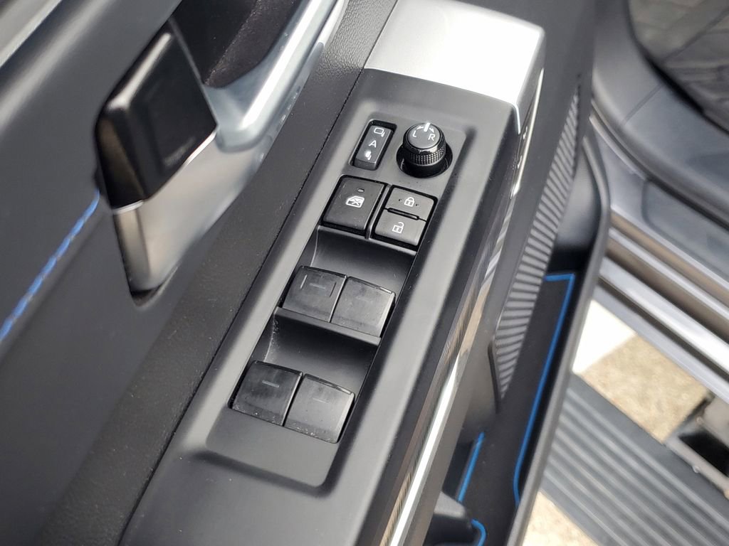 Used 2024 Toyota Tundra Platinum image 17