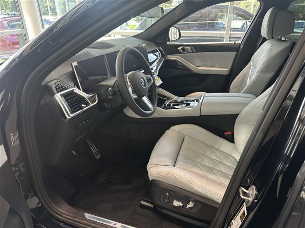New 2026 BMW X6 xDrive40i w/ Climate Comfort Package AWD/4WD image 12