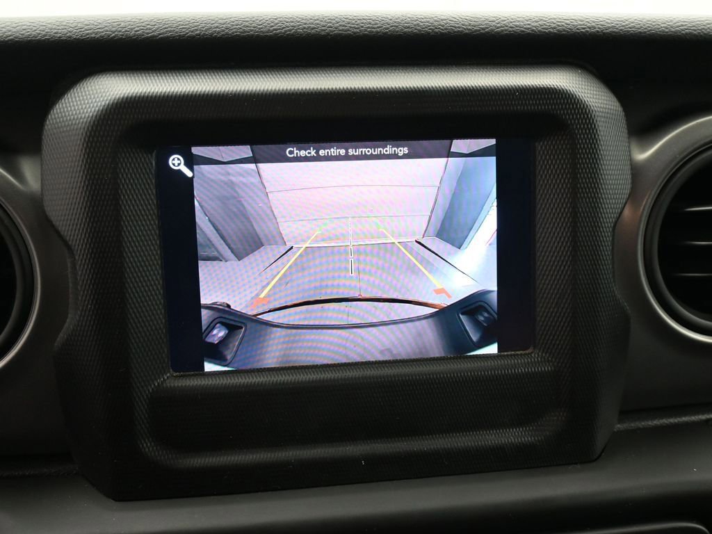 Used 2022 Jeep Gladiator Sport image 15