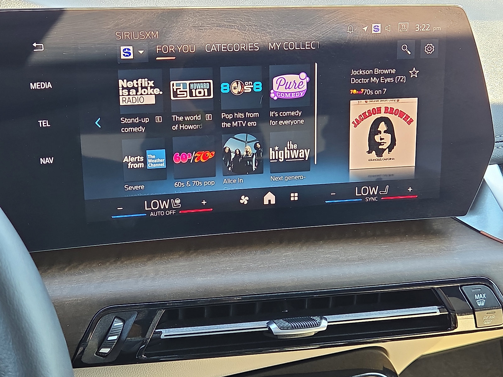 Used 2024 BMW X1 xDrive28i w/ Premium Package image 16