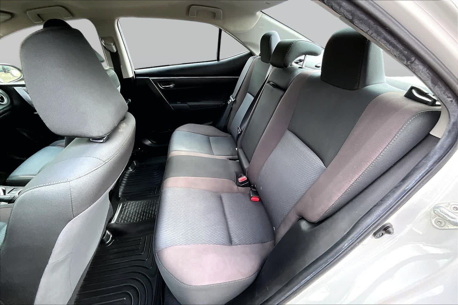 Used 2019 Toyota Corolla LE FWD image 21