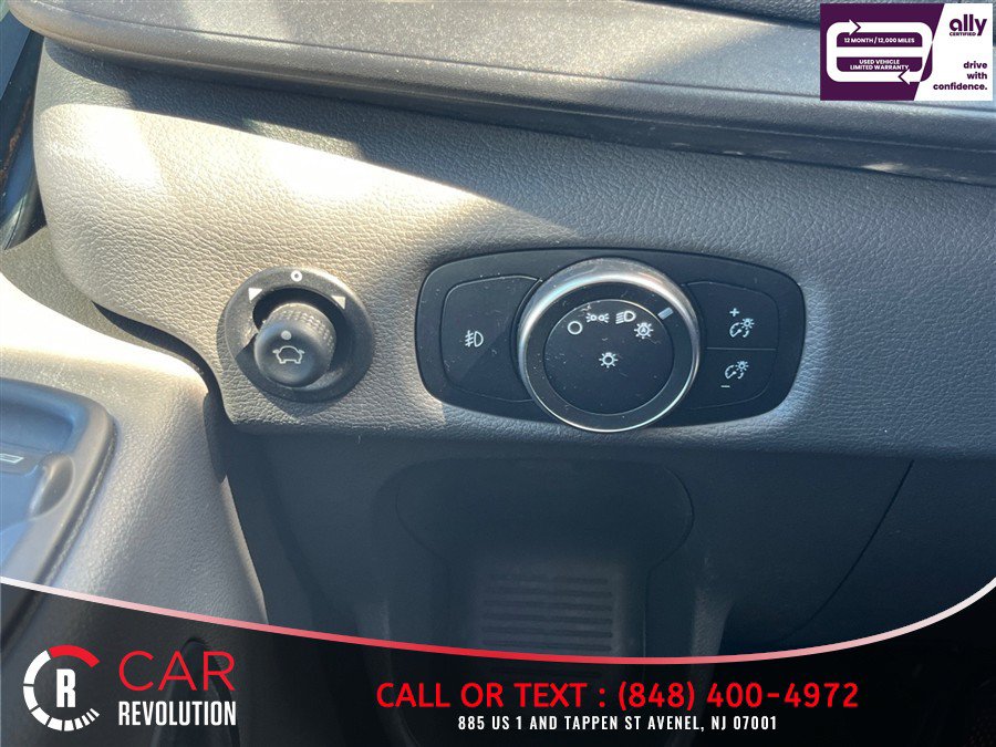 Used 2020 Ford Transit 150 Low Roof RWD image 19
