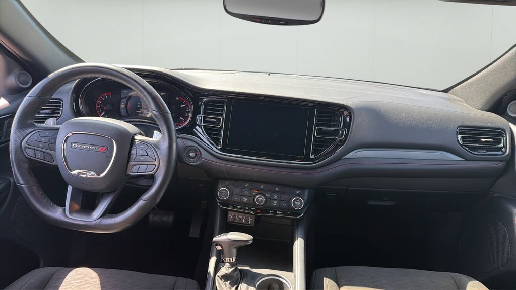 Used 2025 Dodge Durango GT RWD image 14