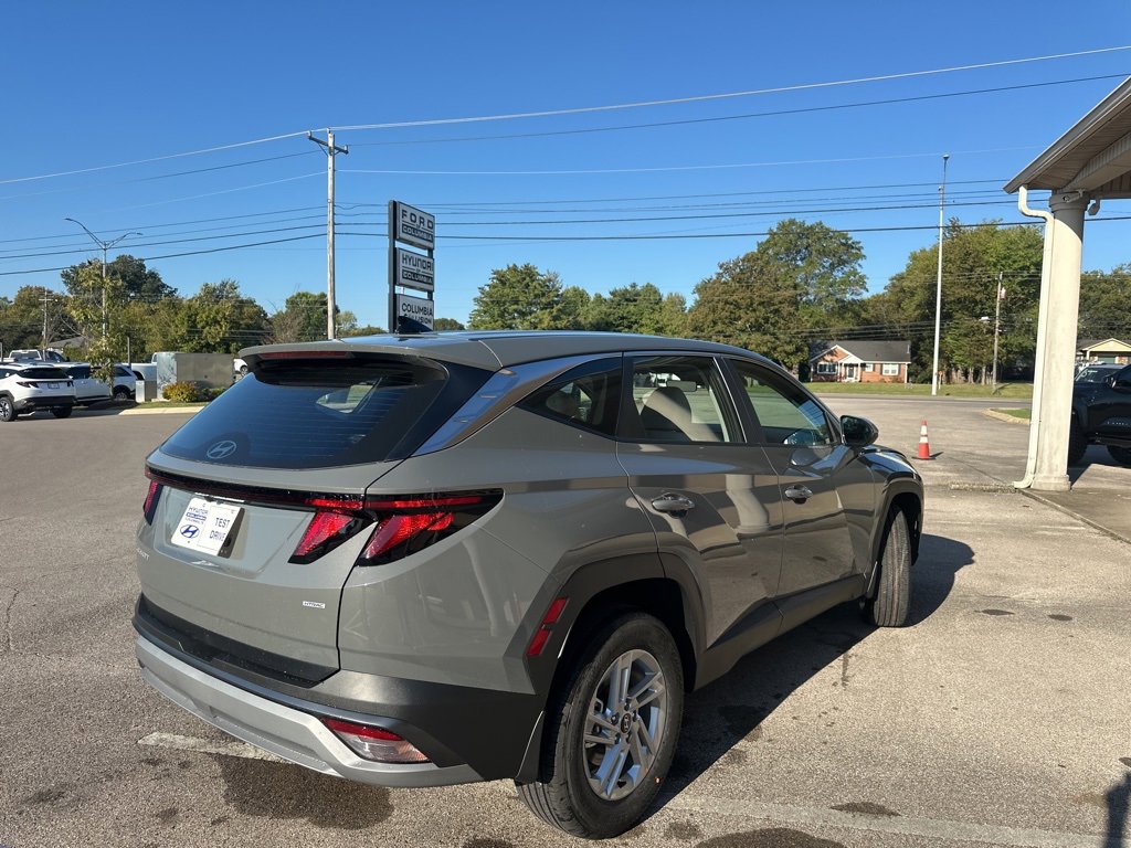 New 2026 Hyundai Tucson SE image 8