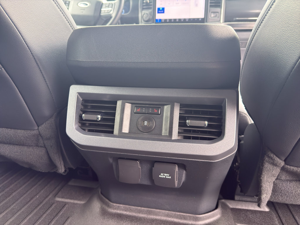 Used 2024 Ford F250 Lariat w/ Lariat Ultimate Package AWD/4WD image 21