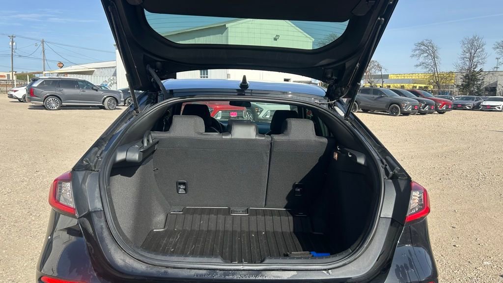 Used 2025 Honda Civic Sport image 28