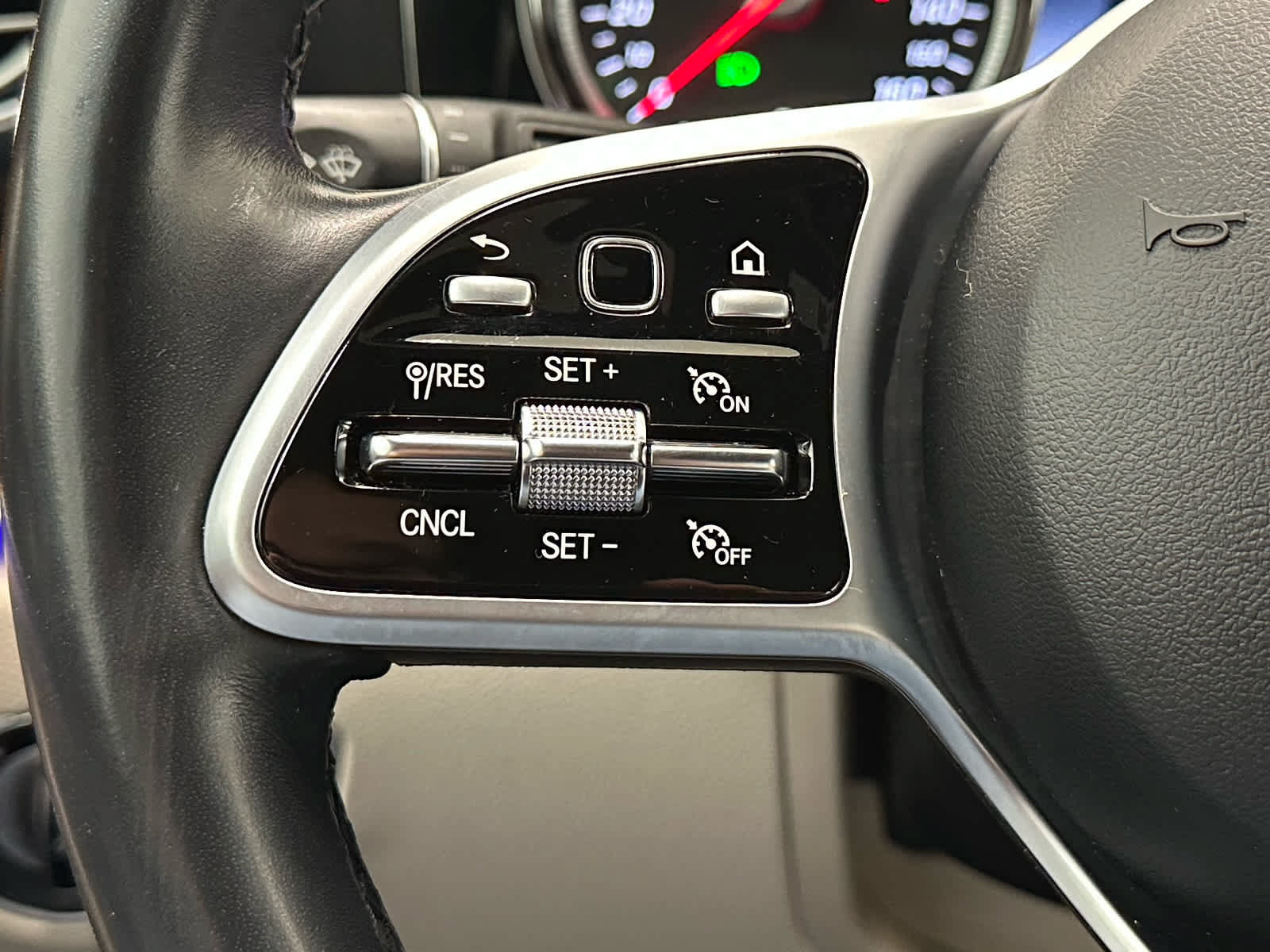 Used 2019 Mercedes-Benz E 450 4MATIC Wagon image 25