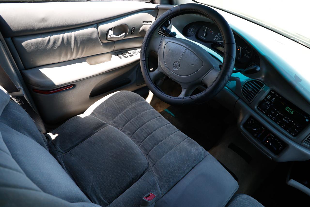 Used 2001 Buick Century Custom w/ Premium Pkg FWD image 20