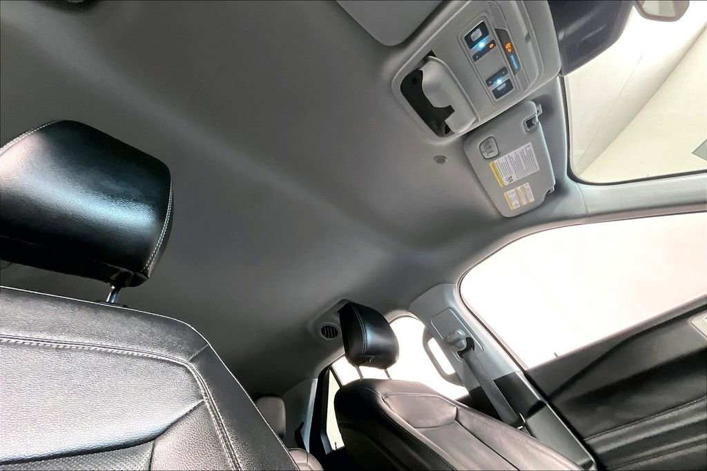 Used 2022 Ford Explorer Limited w/ Equipment Group 301A image 22