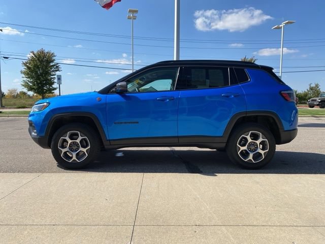 Certified 2022 Jeep Compass Trailhawk w/ Trailhawk Convenience Group AWD/4WD image 8