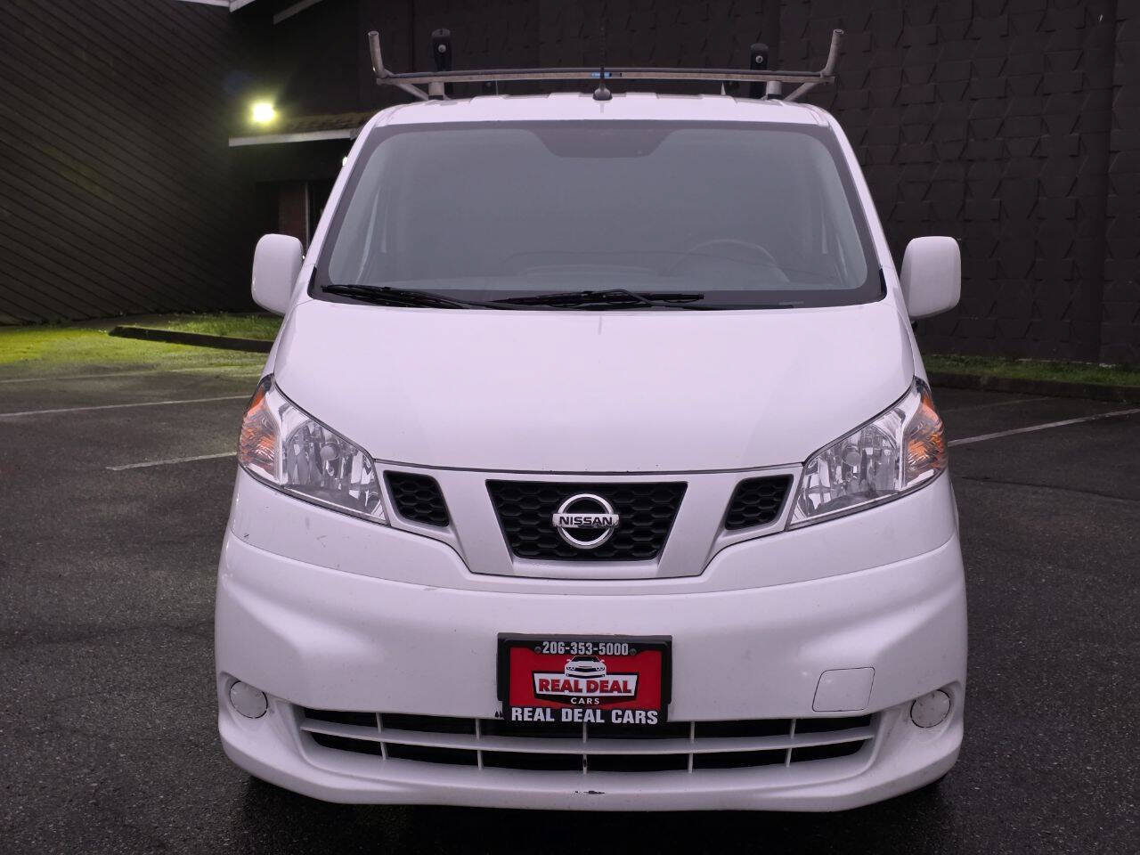 Used 2021 Nissan NV200 SV FWD image 2