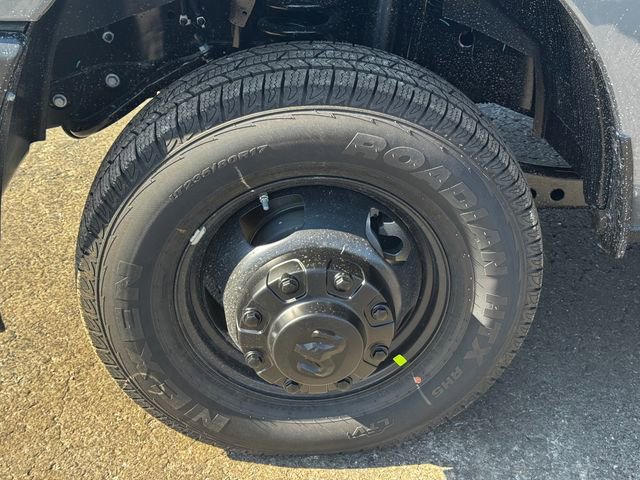 New 2026 RAM 3500 Tradesman AWD/4WD image 30