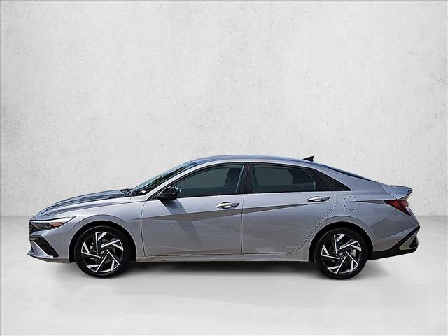 Used 2025 Hyundai Elantra Sport FWD image 9
