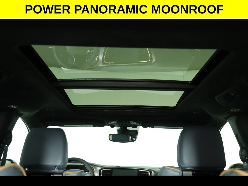 New 2027 Chrysler Pacifica Pinnacle w/ Theater Group AWD/4WD image 2