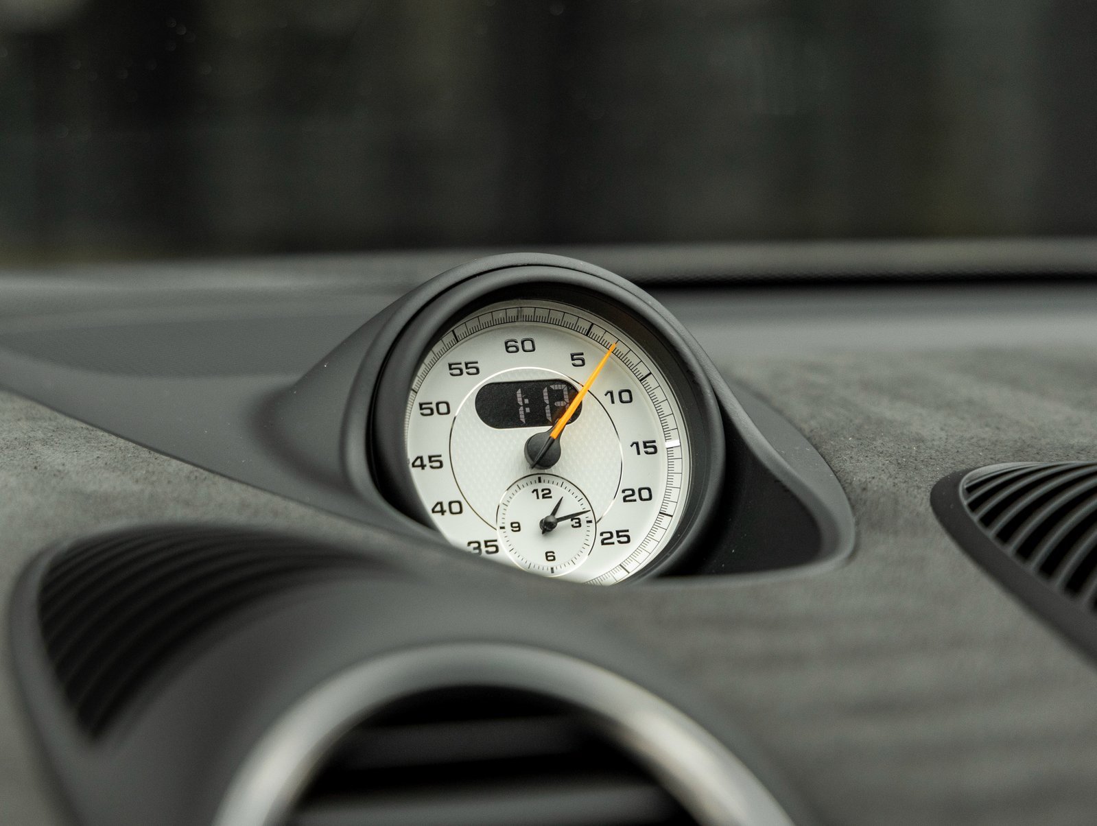 Used 2025 Porsche 718 Cayman GT4 RS w/ Weissach Package image 39