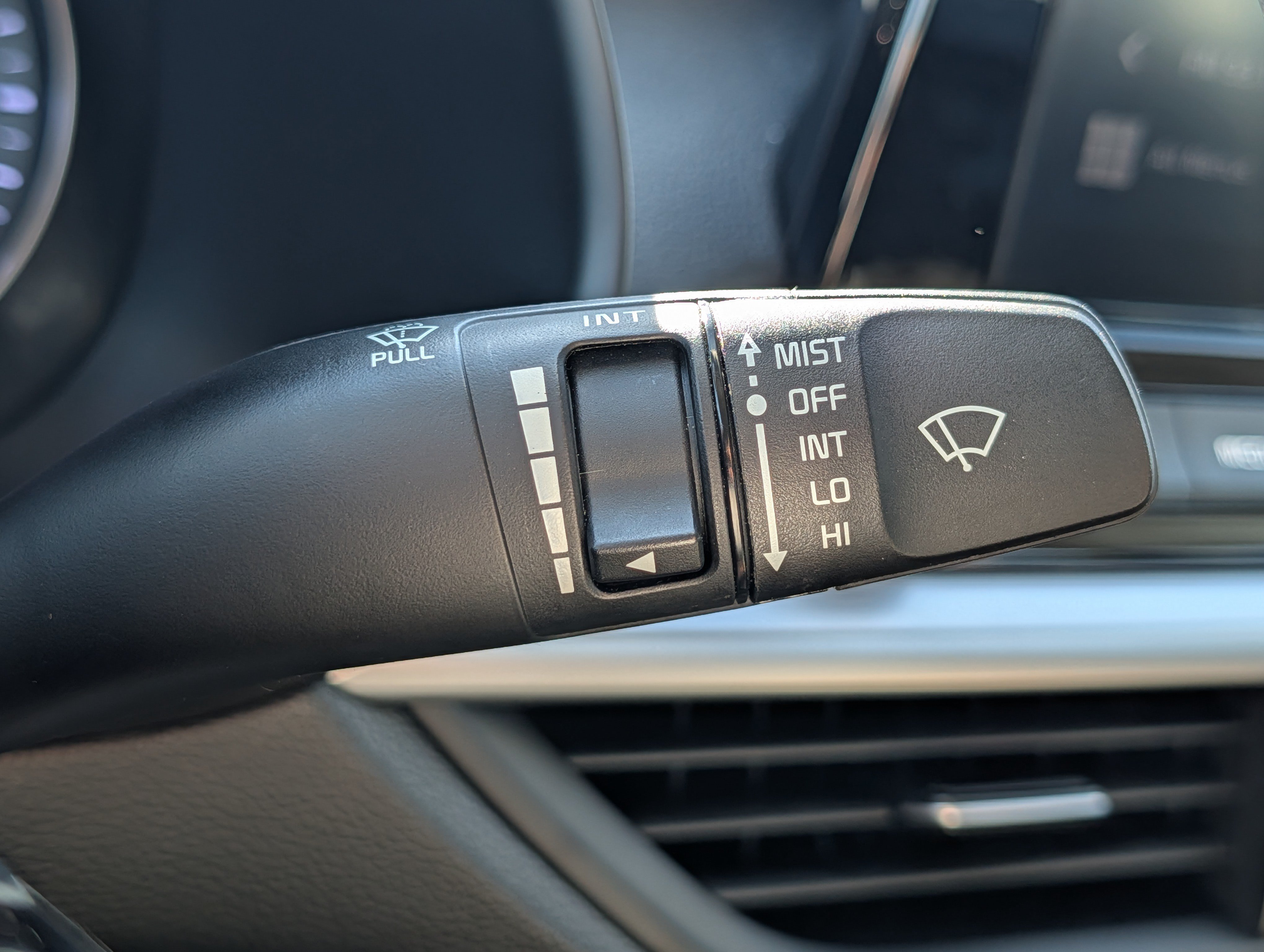 Certified 2023 Kia Forte LXS FWD image 31