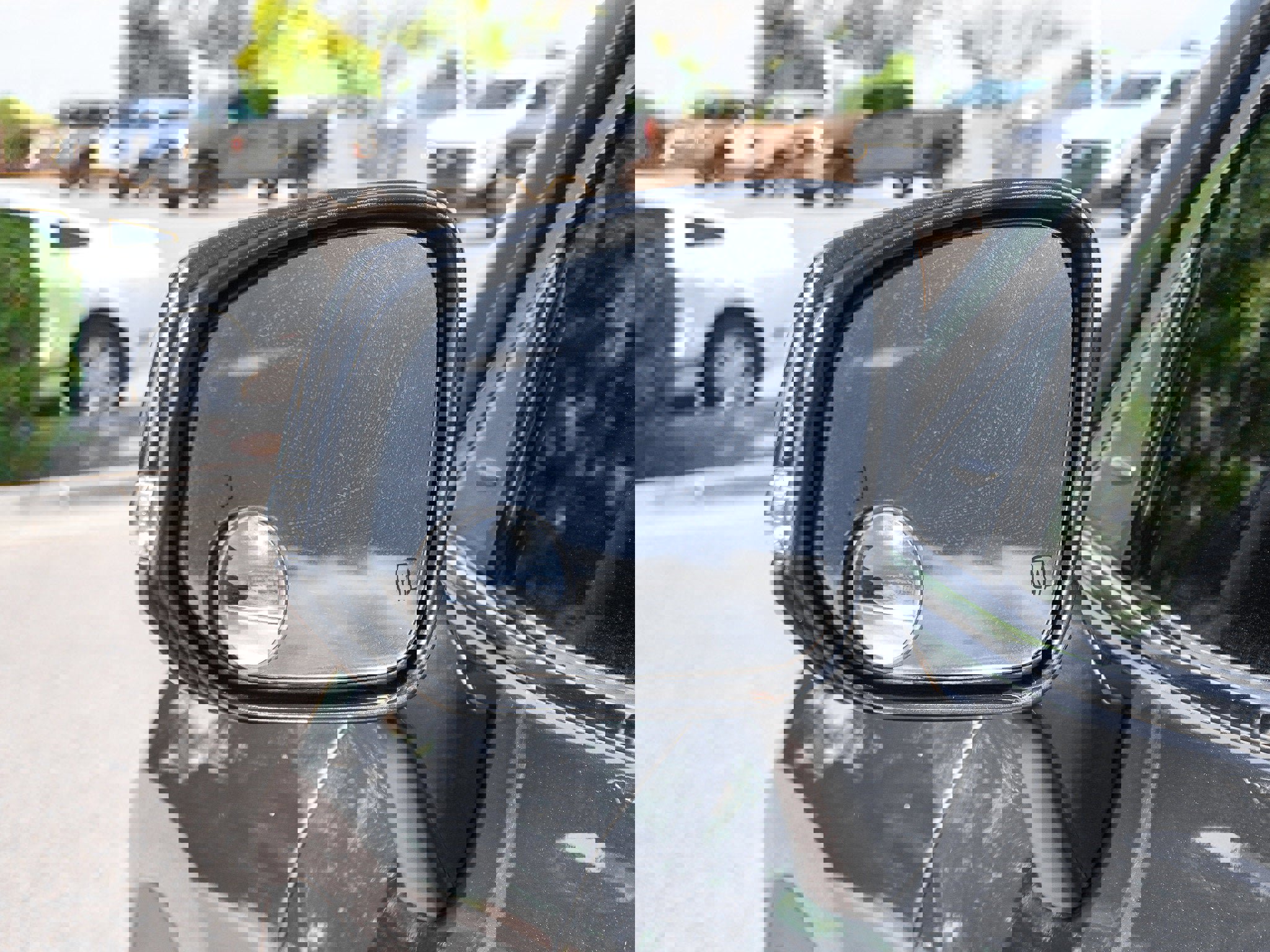 Used 2022 Toyota Highlander LE image 17