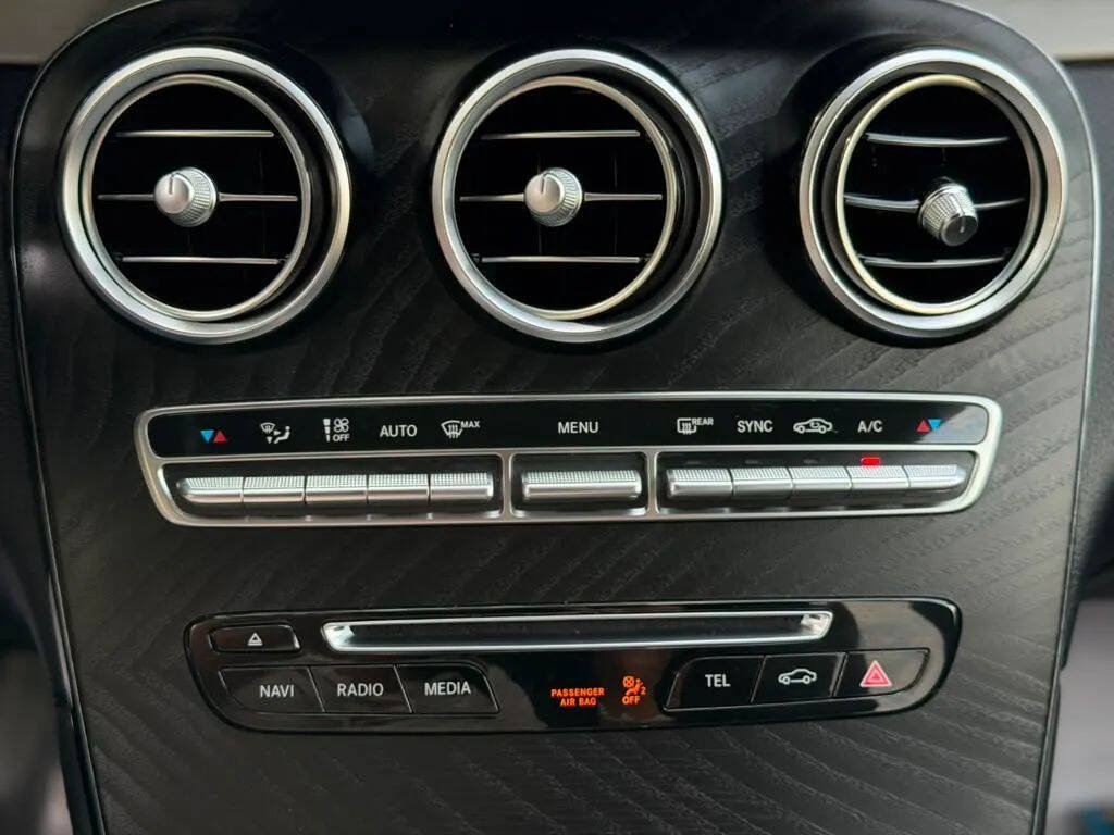 Used 2019 Mercedes-Benz GLC 43 AMG 4MATIC image 24