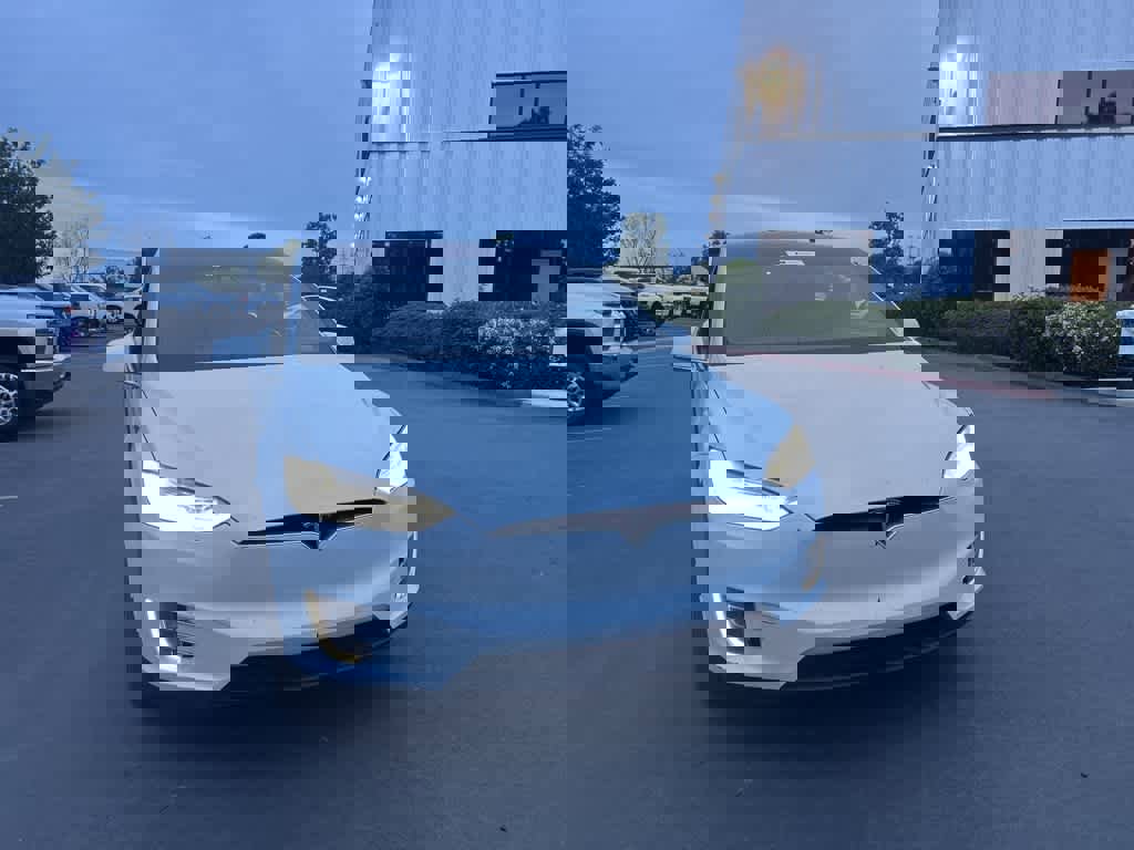 Used 2020 Tesla Model X Long Range image 1