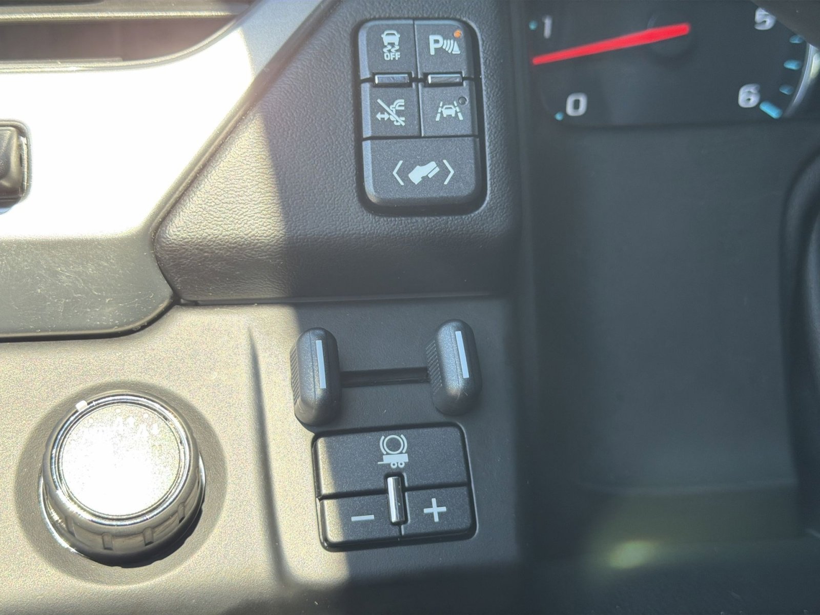 Used 2019 Chevrolet Tahoe Premier AWD/4WD image 39