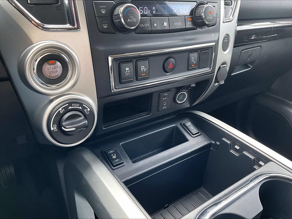 Used 2018 Nissan Titan SV w/ SV Convenience Package AWD/4WD image 32