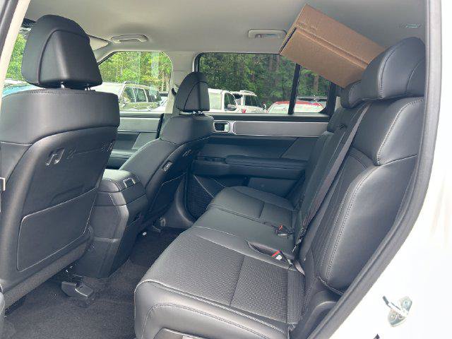 New 2026 Hyundai Santa Fe SEL w/ Tow & Go Package AWD/4WD image 22