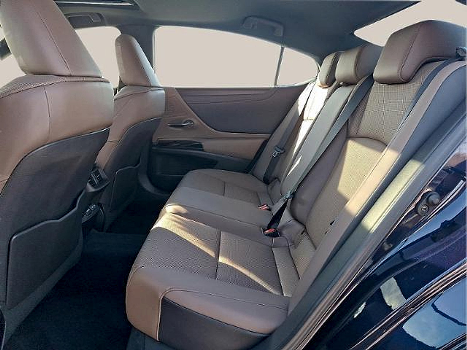 Used 2022 Lexus ES 350 w/ Premium Package FWD image 13