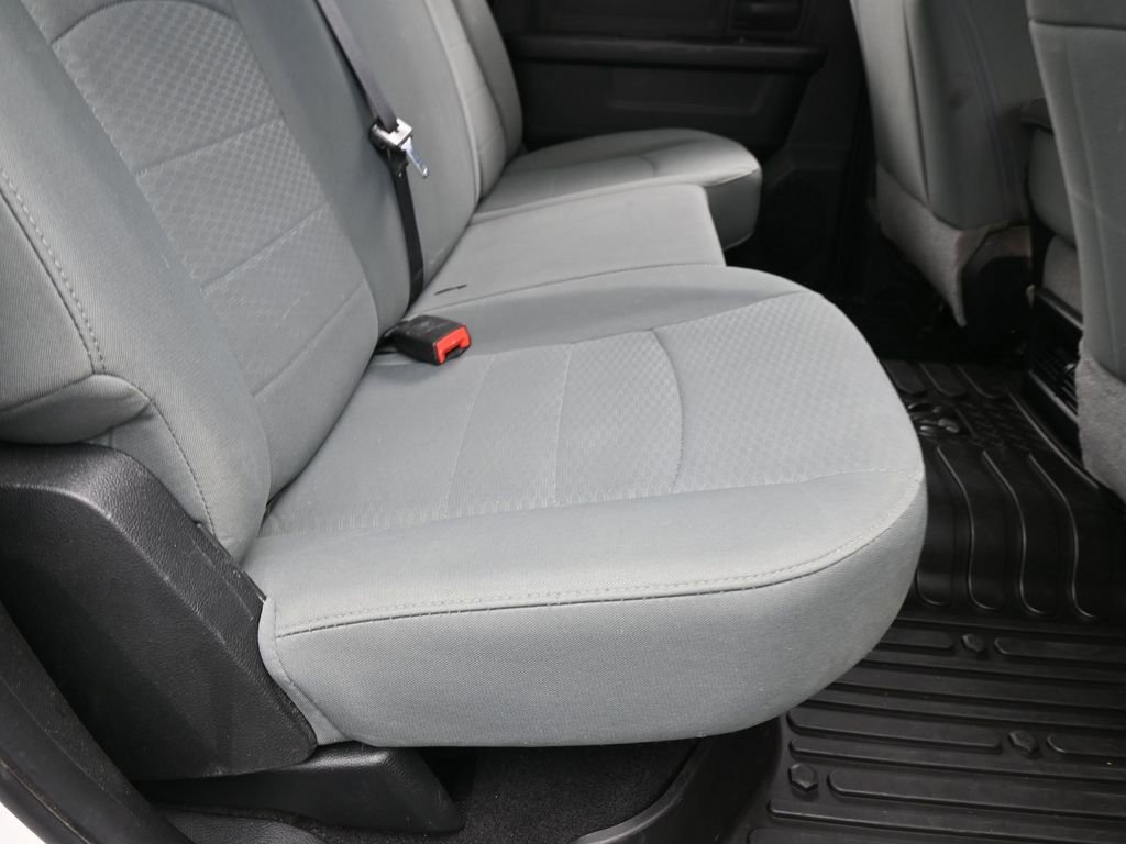 Used 2018 RAM 3500 Tradesman w/ Chrome Appearance Group image 34