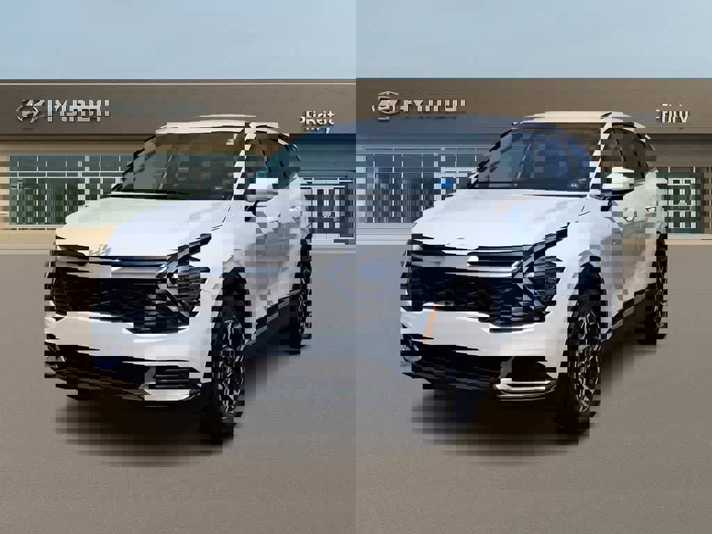 Used 2025 Kia Sportage LX image 1