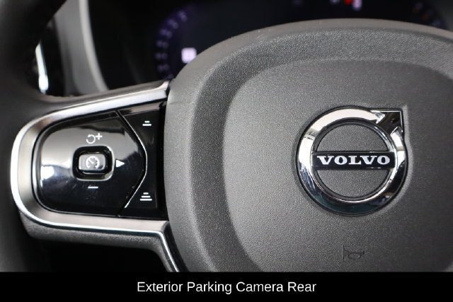 Used 2024 Volvo XC60 B5 Plus AWD/4WD image 7