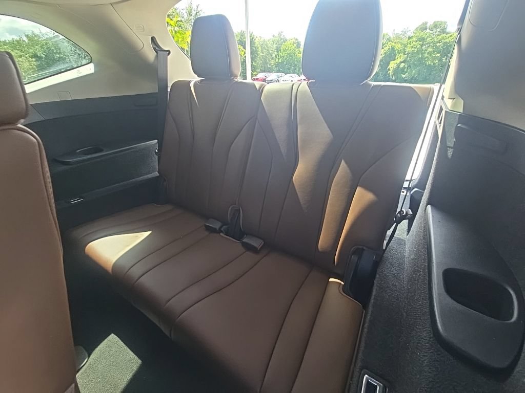 Used 2024 Acura MDX w/ Technology Package FWD image 32
