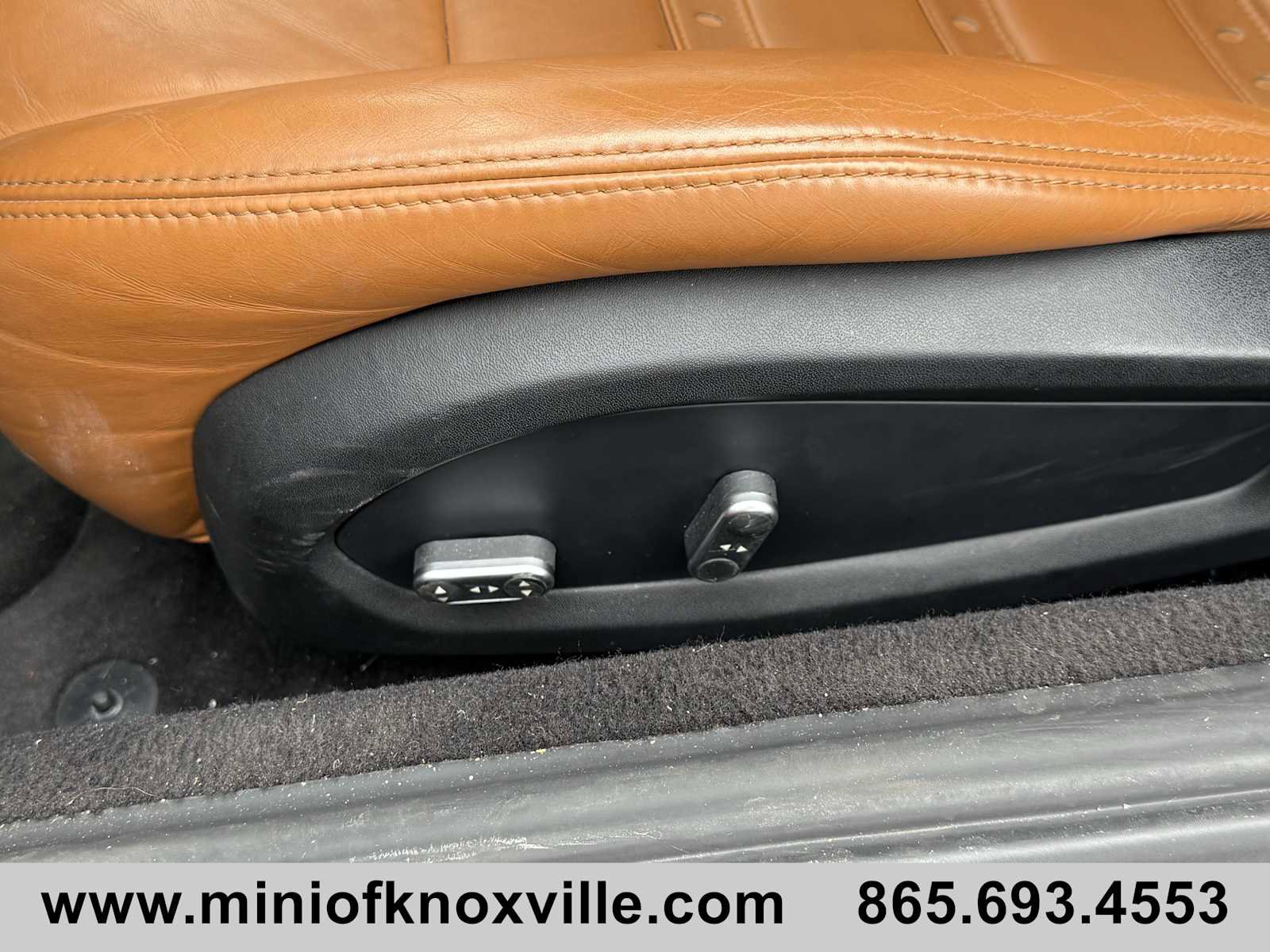 Used 2016 Ferrari California T image 12