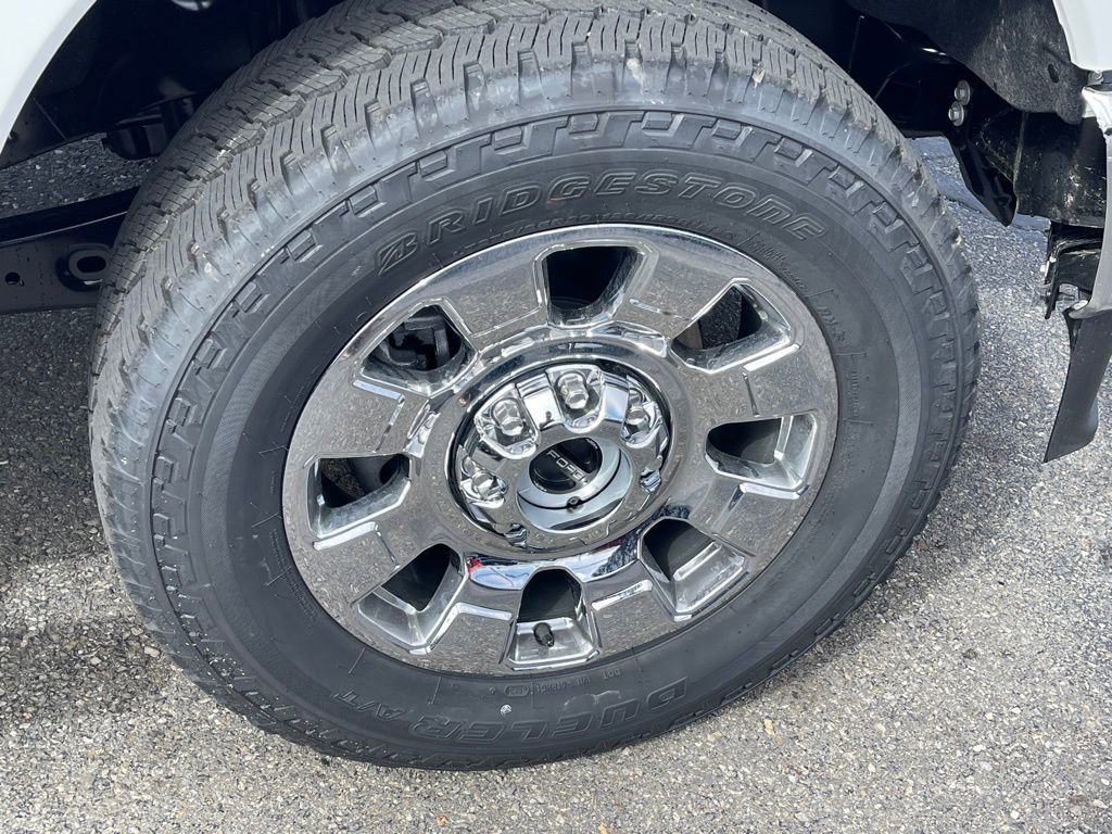 New 2025 Ford F350 King Ranch w/ Chrome Package image 29