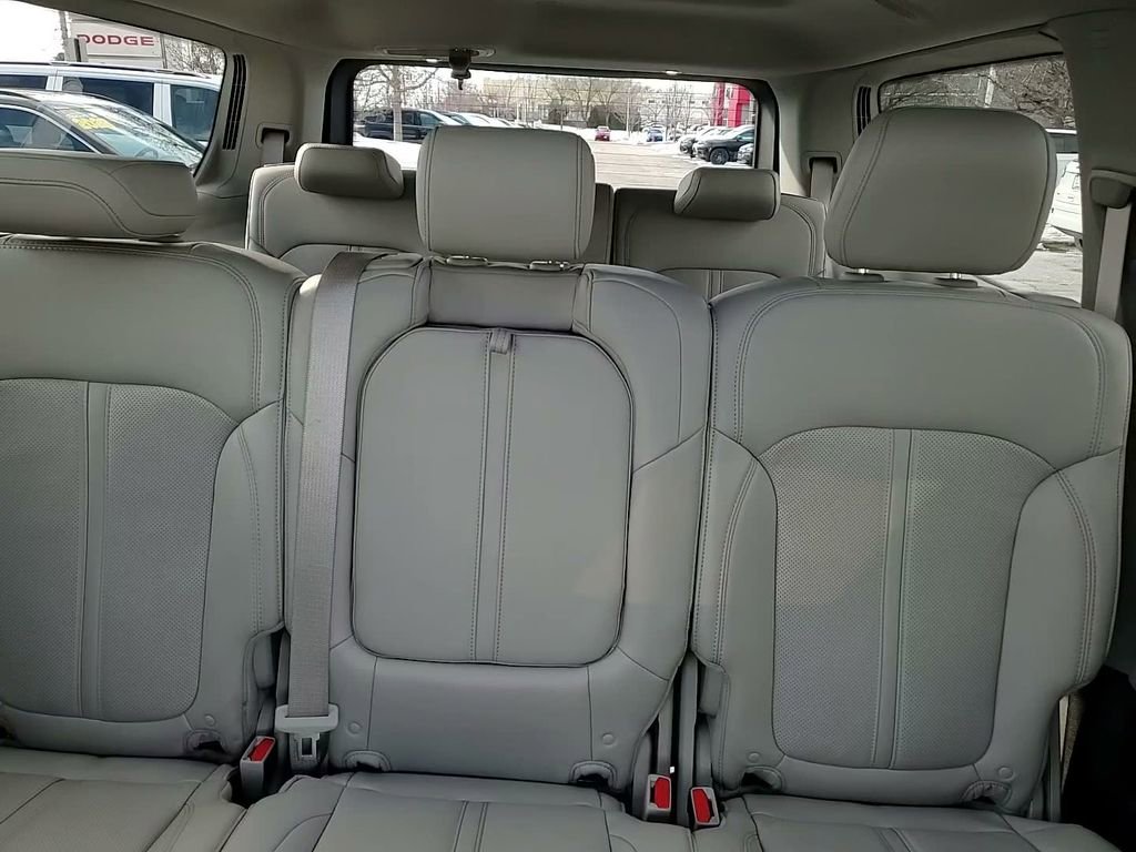 Certified 2024 Jeep Wagoneer Series III w/ Premium Group I image 38