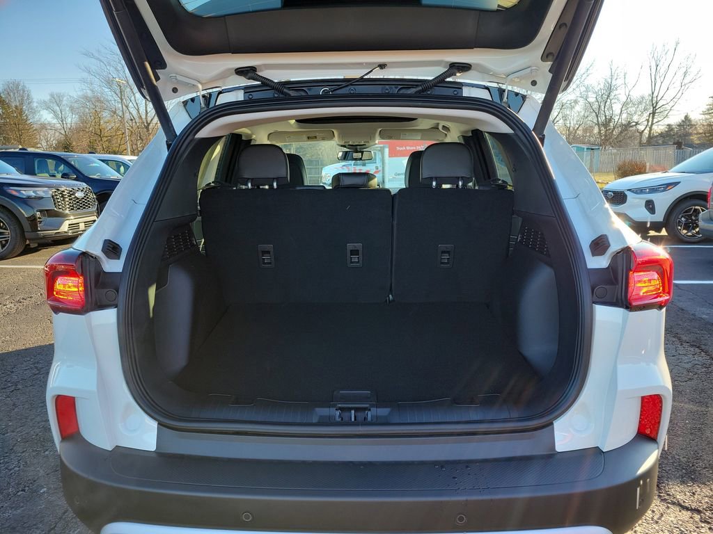 New 2026 Ford Escape Platinum w/ Premium Technology Package image 10