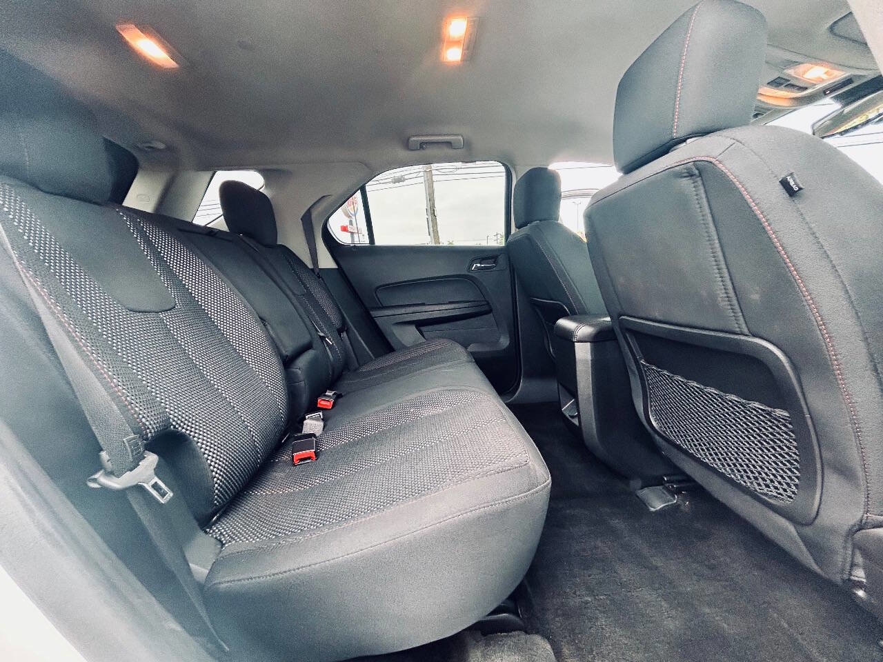 Used 2017 Chevrolet Equinox LT w/ Convenience Package image 31