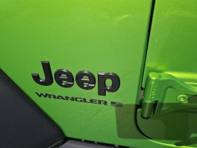 Used 2025 Jeep Wrangler Unlimited Sport AWD/4WD image 13